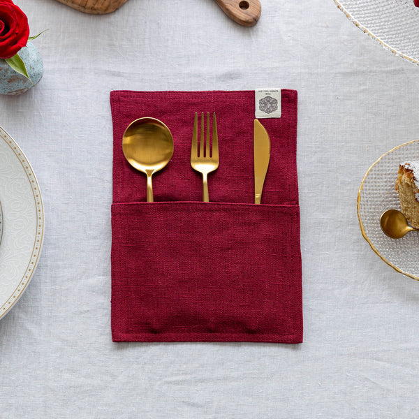 Burgundy red linen cutlery holder will make your table setting look neat and tidy. Decorative cutlery pouch can be paired with table napkins or other table linens, mixed or matched.