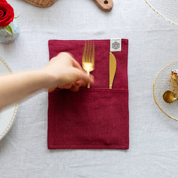 Burgundy red linen cutlery holder will make your table setting look neat and tidy. Decorative cutlery pouch can be paired with table napkins or other table linens, mixed or matched.