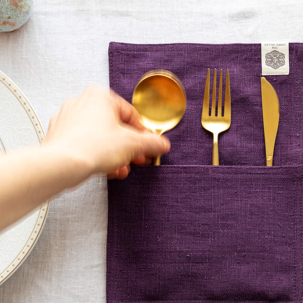 Deep purple linen cutlery holder will make your table setting look neat and tidy. Decorative cutlery pouch can be paired with table napkins or other table linens, mixed or matched.
