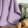 The light lilac tea towels made of natural linen are durable, making them the ideal companions for your daily culinary adventures. Carefully crafted, our linen tea towels are not only practical but also add colour and sophistication to your kitchen.