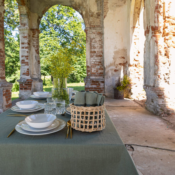Introducing our moss green linen napkins set, designed to elevate your dining experience with a touch of warmth and charm. Crafted with care, these napkins are the perfect companions for your culinary adventures.