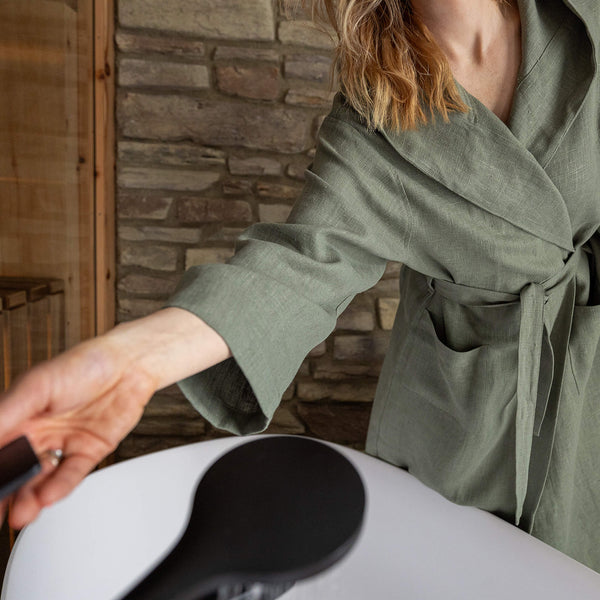 Immerse yourself in our moss green linen bathrobe and enjoy the exceptional comfort and elegance, breathability of natural linen. Our linen bathrobe is designed and crafted with exceptional attention to detail, fabric and long-lasting practicality.