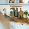 The moss green tea towels made of natural linen are durable, making them the ideal companions for your daily culinary adventures. Carefully crafted, our linen tea towels are not only practical but also add colour and sophistication to your kitchen.