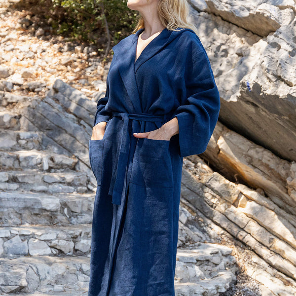 Wrap yourself in our navy blue linen bathrobe and enjoy the exceptional comfort, elegance and breathability of natural linen. Our linen bathrobe is designed and crafted with exceptional attention to details.
