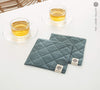 With our teal blue linen placemat sets, you'll not only give your table or your daily tea time a distinctive charm, but also protect your table from bitterness and possible damage.