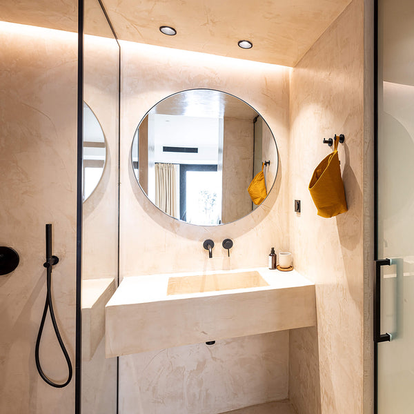 Our linen hanging bag bring a touch of spa-like indulgence right into your home, wrapping you in comfort.