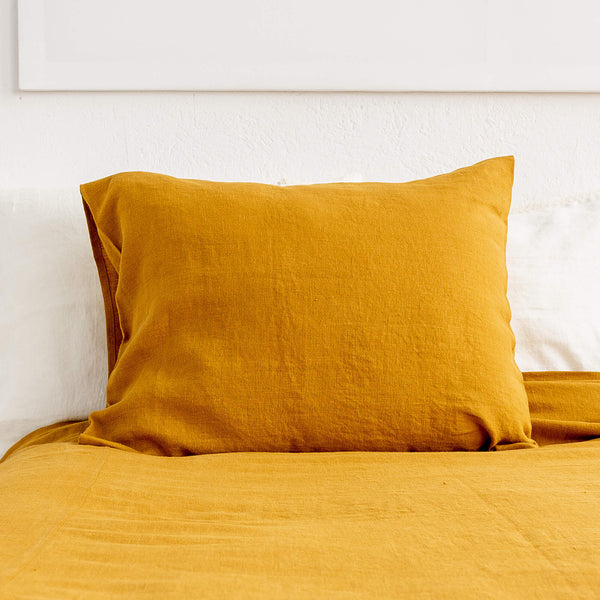 Amber yellow pillows would fit interiors from minimalist to classic, from Scandinavian to country style. Mix and match the colours of the pillow shams and create a unique atmosphere at home.