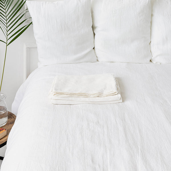 Introducing our luxurious optical white linen flat sheet, crafted to elevate the comfort and aesthetics of your bedroom.Made from high-quality linen, renowned for its softness and breathability, these sheets promise to redefine your sleeping experience.