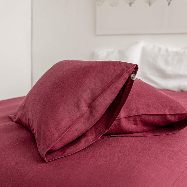 Linen pillows would fit interiors from minimalist to classic, from Scandinavian to country style.Mix and match the colours of the throw pillows and create a unique atmosphere at home.