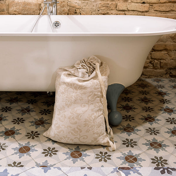 Introducing our royal floral pattern linen laundry bag, the ultimate solution for keeping your laundry organised in style.