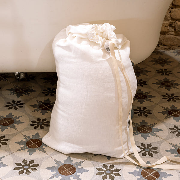 Introducing our antique white linen laundry bag, the ultimate solution for keeping your laundry organised in style.