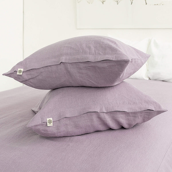 Sometimes it takes just a small detail to make a home interior complete, perfect and unique. And that little detail could be our light lilac linen pillow sham with zipper.