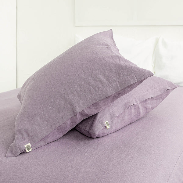 Sometimes it takes just a small detail to make a home interior complete, perfect and unique. And that little detail could be our light lilac linen pillow sham with zipper.