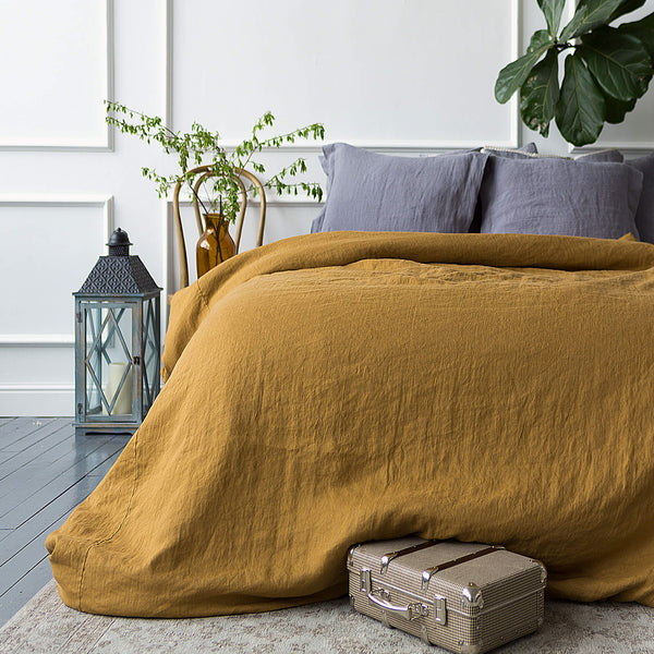 Cinnamon linen duvet cover will grant luxurious comfort and will give your bed new elegant look. The natural linen fabric is hard-wearing and lasts for many years, so this cover will delight you for a long time and add an irreplaceable natural charm to your home.