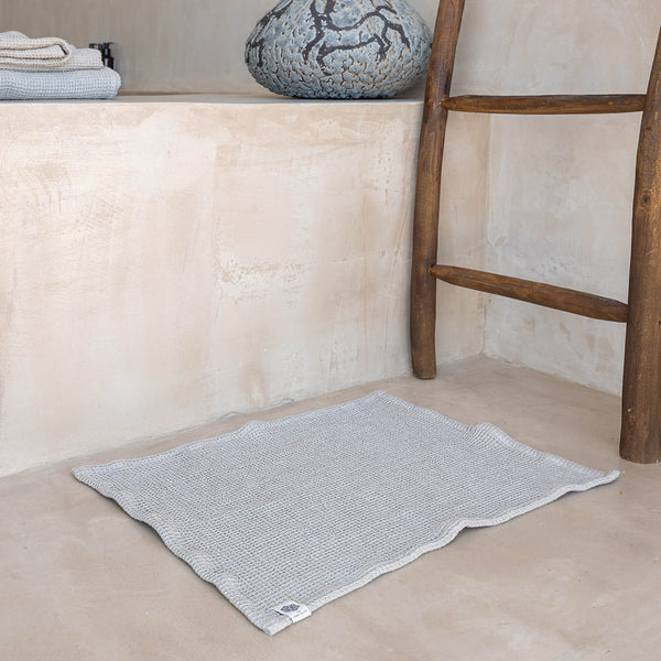 Elevate your daily routine with bath linen mat that redefine luxury, offering a touch of everyday opulence to enhance your well-being.