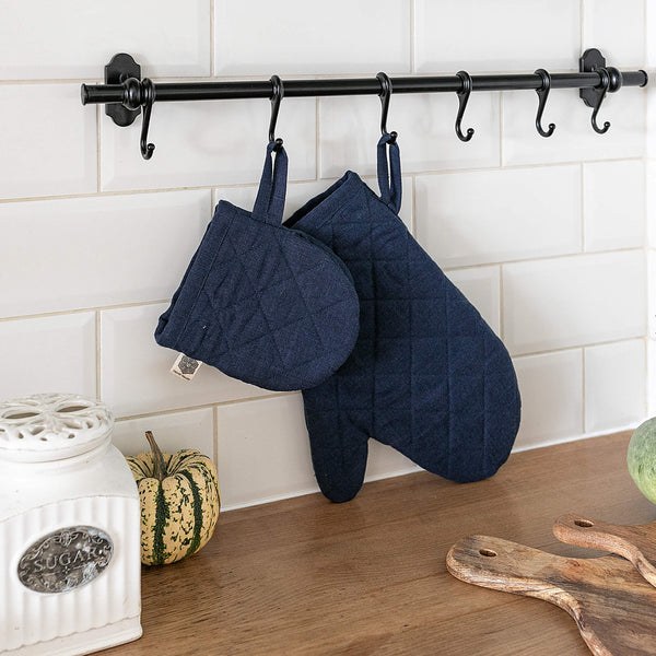 The linen oven mitt come in a variety of pastel and rich colours, which are a perfect match for our other home textiles.