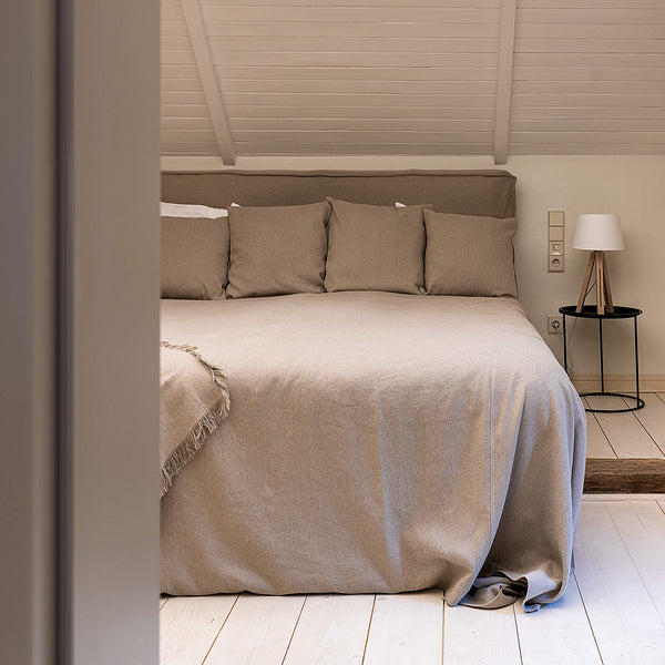 Rustic heavy unbleached linen bedspread has been carefully designed to suit a wide range of interior styles and blend perfectly in both classic and contemporary home spaces. Our linen bedspreads are extremely versatile.