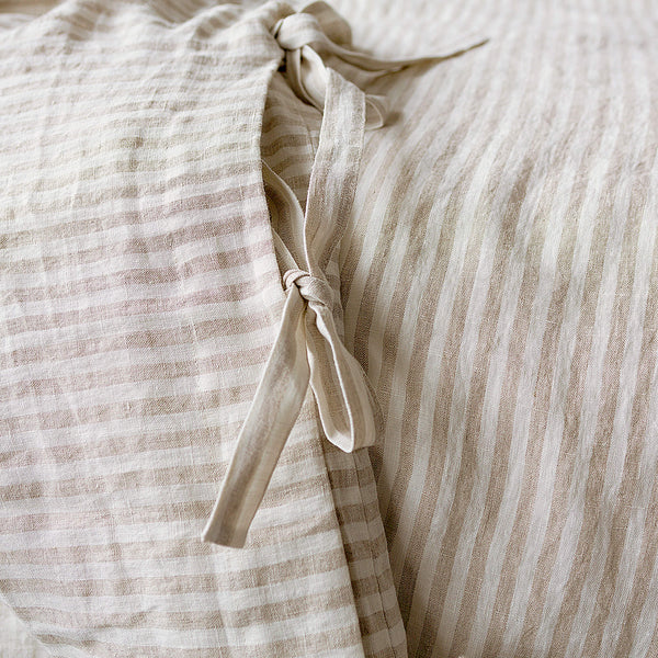 Striped linen duvet cover will grant luxurious comfort and will give your bed new elegant look. This natural linen duvet cover combines comfort and elegance, and gives you the opportunity to enjoy all the qualities of natural linen.