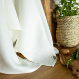 Antique white tea towels made of natural linen are durable, making them the ideal companions for your daily culinary adventures. Carefully crafted, our linen tea towels are not only practical but also add colour and sophistication to your kitchen.