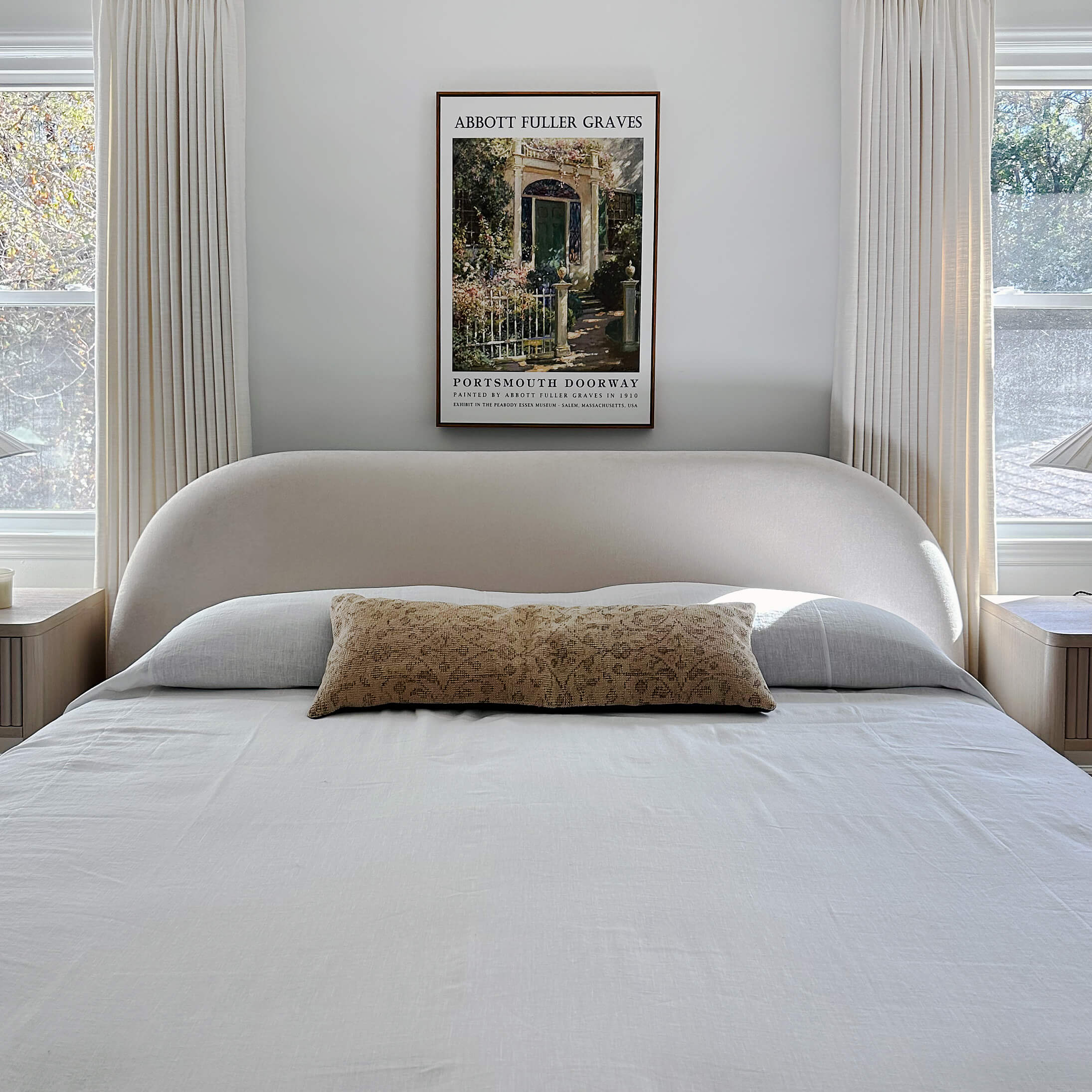 Bright white linen bedspread designed to infuse your bed with an extra touch of uniqueness, coziness and charm. Draped elegantly over your bed as a bedspread or wrapped snugly around you on chilly nights, it's versatile enough to suit your needs.