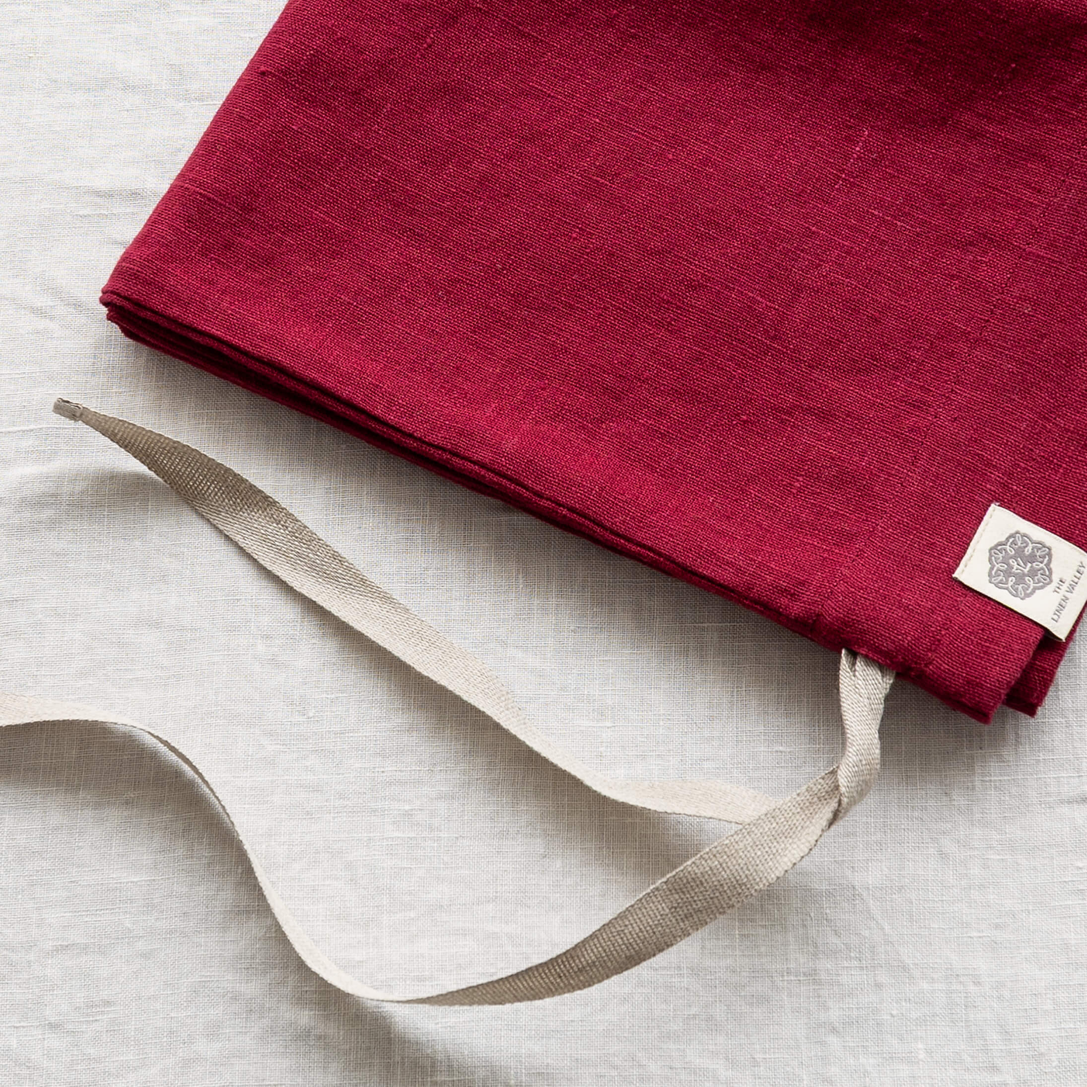 Burgundy red linen laundry bag in heavyweight 260 g/m² European linen