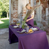 Whether you're a seasoned chef or an aspiring home cook, our linen aprons are sure to elevate your culinary experience.