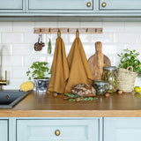 Dusty mustard tea towels made of natural linen are durable, making them the ideal companions for your daily culinary adventures. Carefully crafted, our linen tea towels are not only practical but also add colour and sophistication to your kitchen.