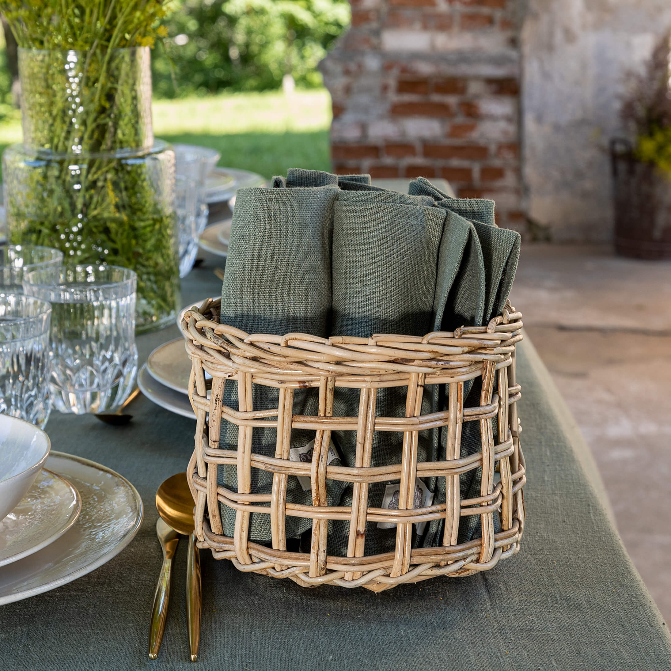 Introducing our moss green linen napkins set, designed to elevate your dining experience with a touch of warmth and charm. Crafted with care, these napkins are the perfect companions for your culinary adventures.
