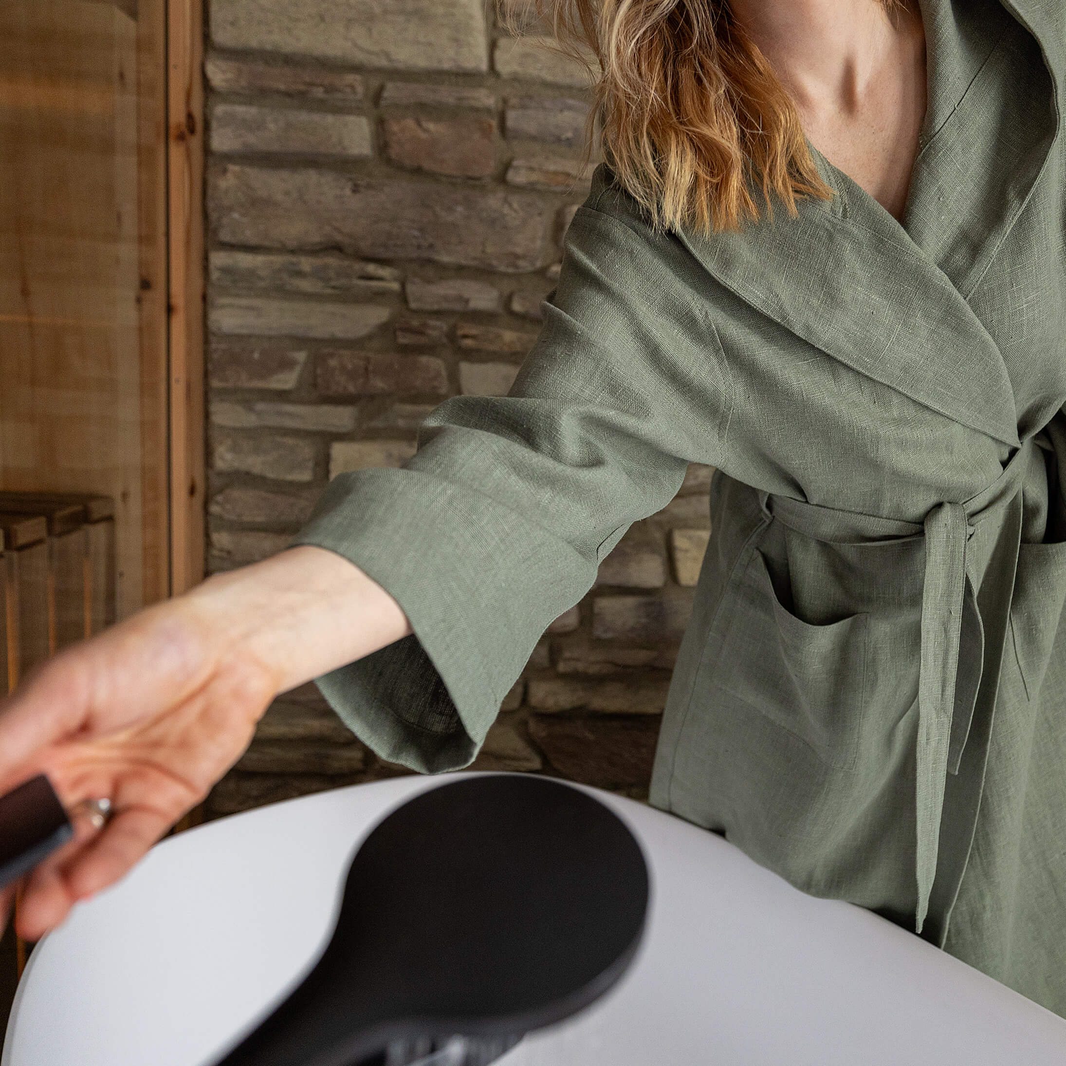 Immerse yourself in our moss green linen bathrobe and enjoy the exceptional comfort and elegance, breathability of natural linen. Our linen bathrobe is designed and crafted with exceptional attention to detail, fabric and long-lasting practicality.