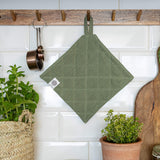 The linen pot holder come in a variety of pastel and rich colours, which are a perfect match for our other home textiles.