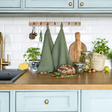 The moss green tea towels made of natural linen are durable, making them the ideal companions for your daily culinary adventures. Carefully crafted, our linen tea towels are not only practical but also add colour and sophistication to your kitchen.