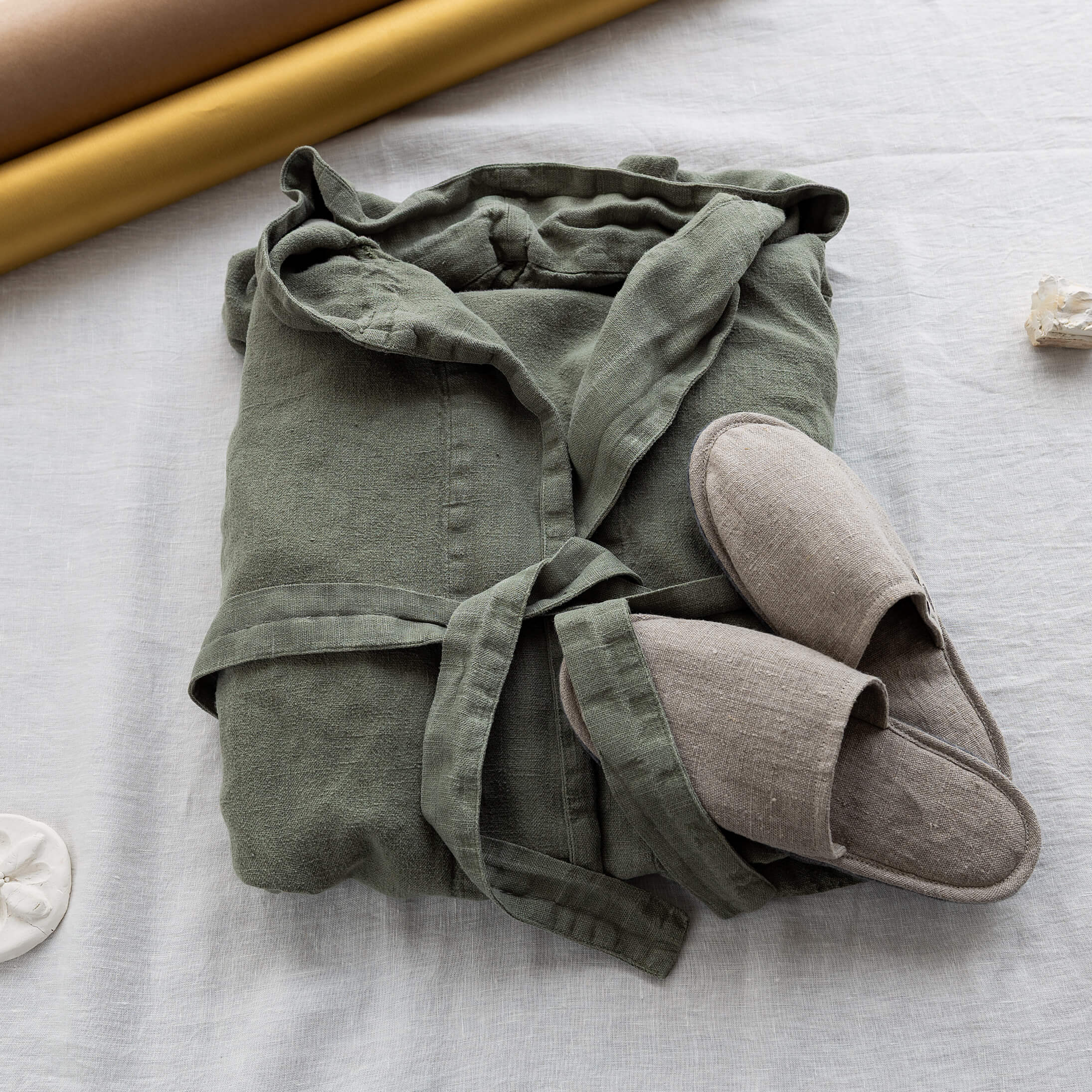Moss green linen bathrobe and rustic linen slippers gift set in heavyweight 260 g/m² European linen