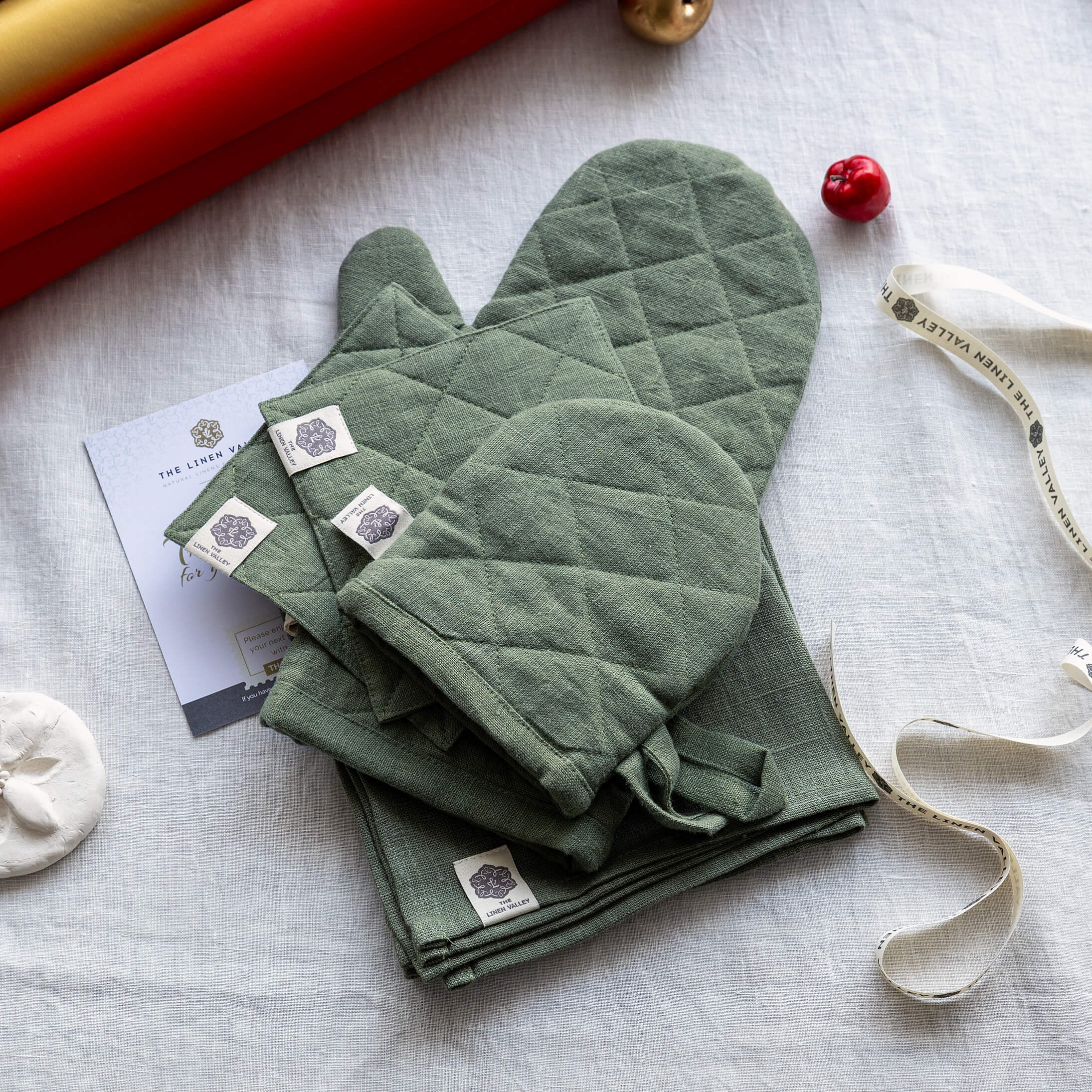 Moss green linen oven mitt, coasters and bag gift set in heavyweight 260 g/m² European linen