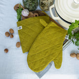 Crafted with care, these linen oven mitten sets are the perfect companions for your culinary adventures. Whether you're baking, roasting, or grilling, oven mitten sets is sure to become an indispensable tool in your kitchen.