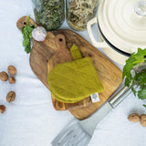 The linen oven mitt come in a variety of pastel and rich colours, which are a perfect match for our other home textiles.