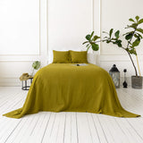 The olive green linen bedspread has been carefully designed to suit a wide range of interior styles and to blend perfectly in both classic and contemporary home spaces.
Our linen bedspreads are extremely versatile, fitting into a wide range of interiors and complementing them perfectly, adding new colours and emotions.