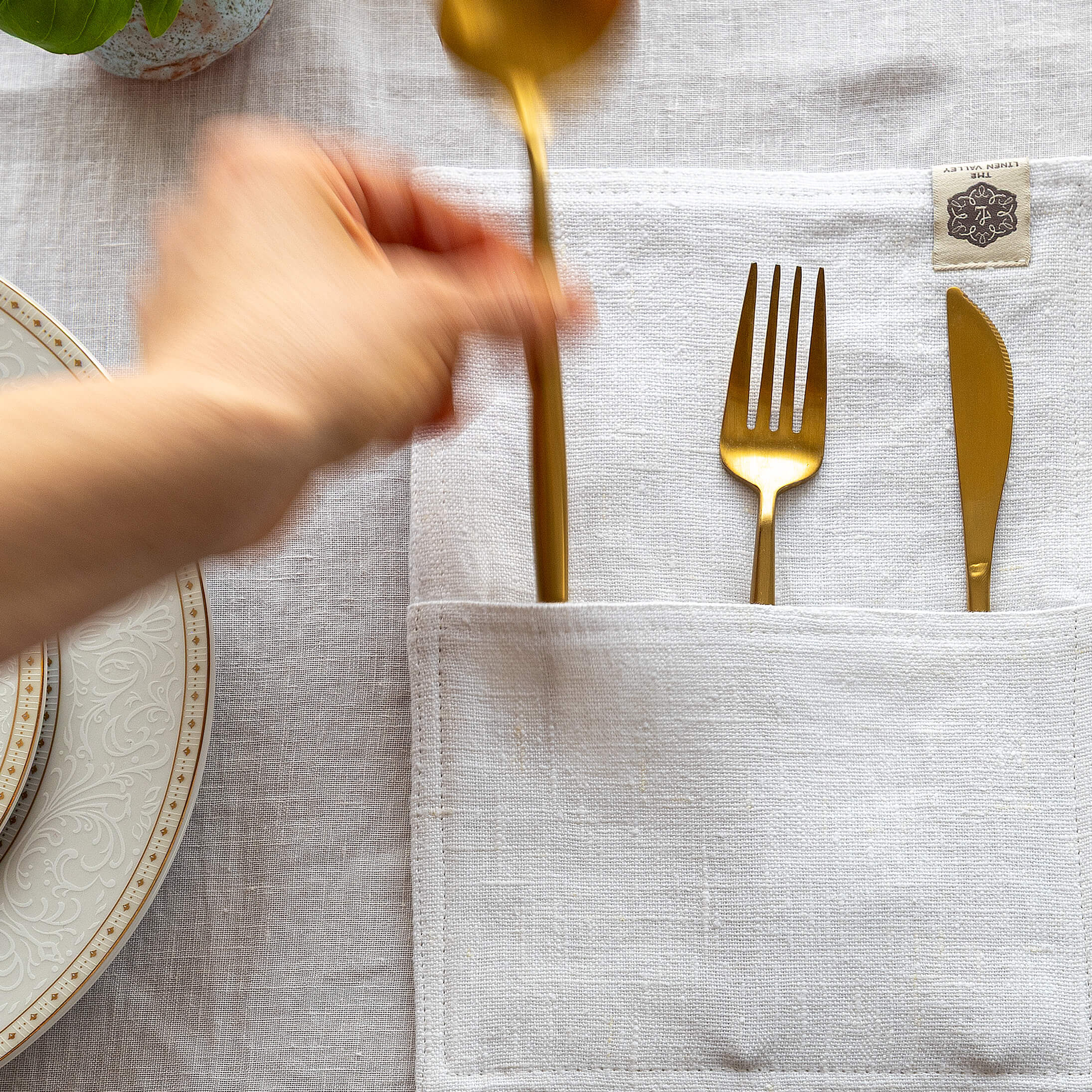 Optical White linen cutlery holder will make your table setting look neat and tidy. Decorative cutlery pouch can be paired with table napkins or other table linens, mixed or matched.