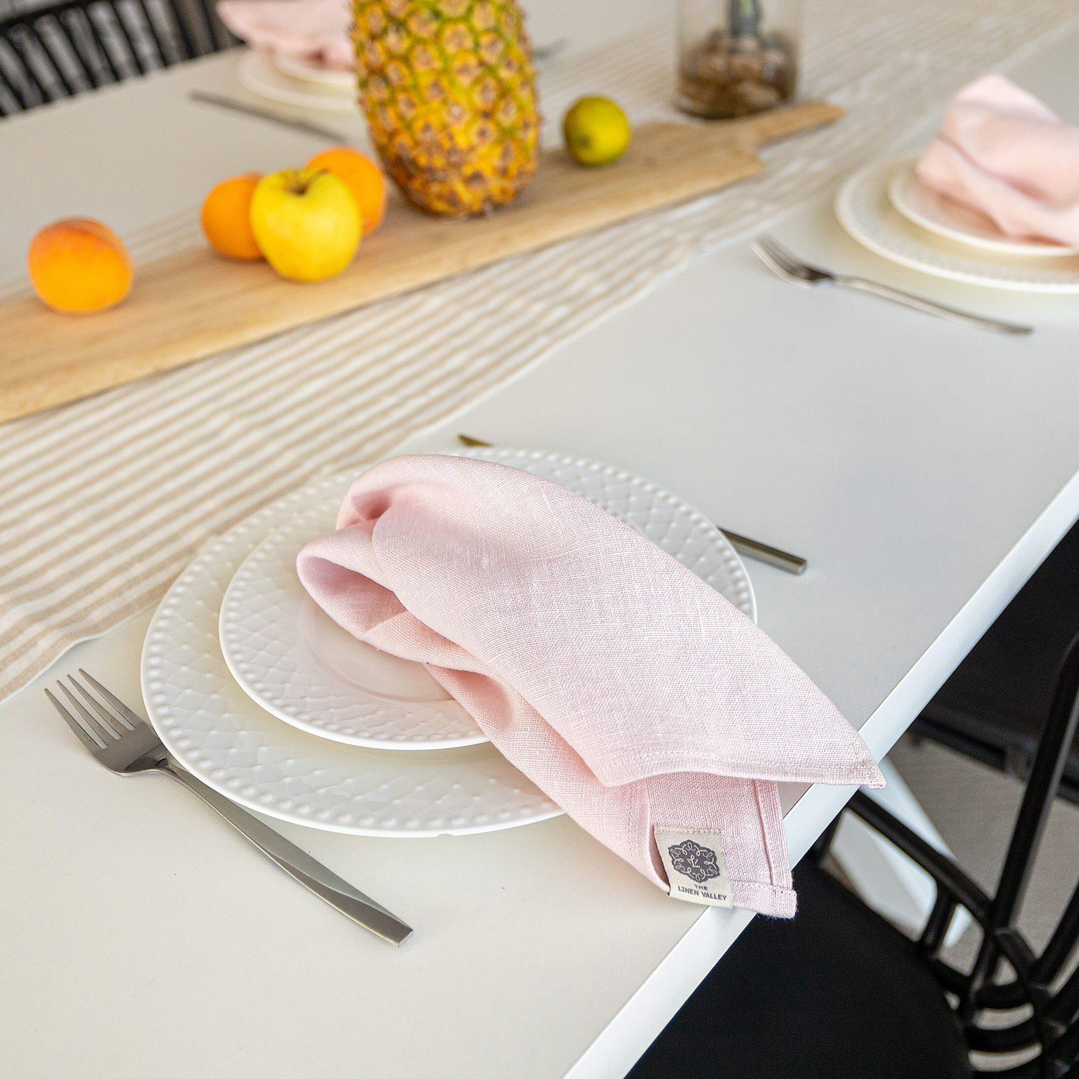 Introducing our quartz rose linen napkins set, designed to elevate your dining experience with a touch of warmth and charm. Crafted with care, these napkins are the perfect companions for your culinary adventures.