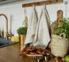 The royal floral pattern tea towels made of natural linen are durable, making them the ideal companions for your daily culinary adventures. Carefully and precisely crafted, our linen tea towels are not only practical but also add colour and sophistication to your kitchen.