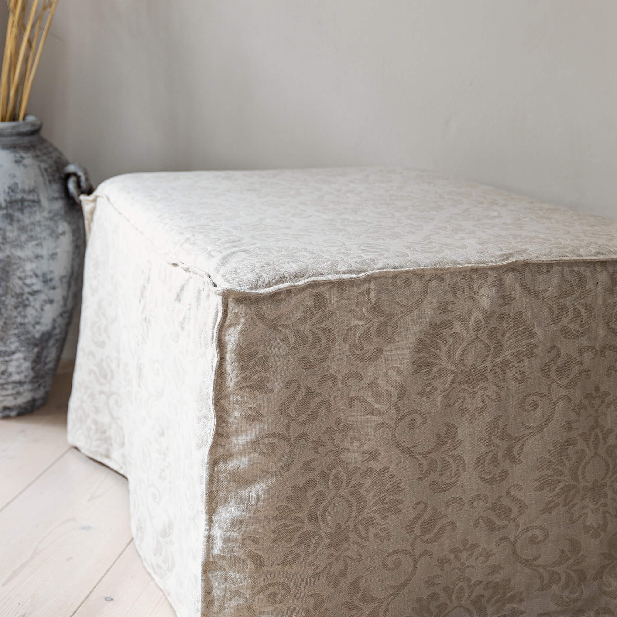 Introducing our new royal floral pattern linen ottoman cover – the ultimate solution for giving your ottoman a fresh look and upgrading your interior effortlessly.