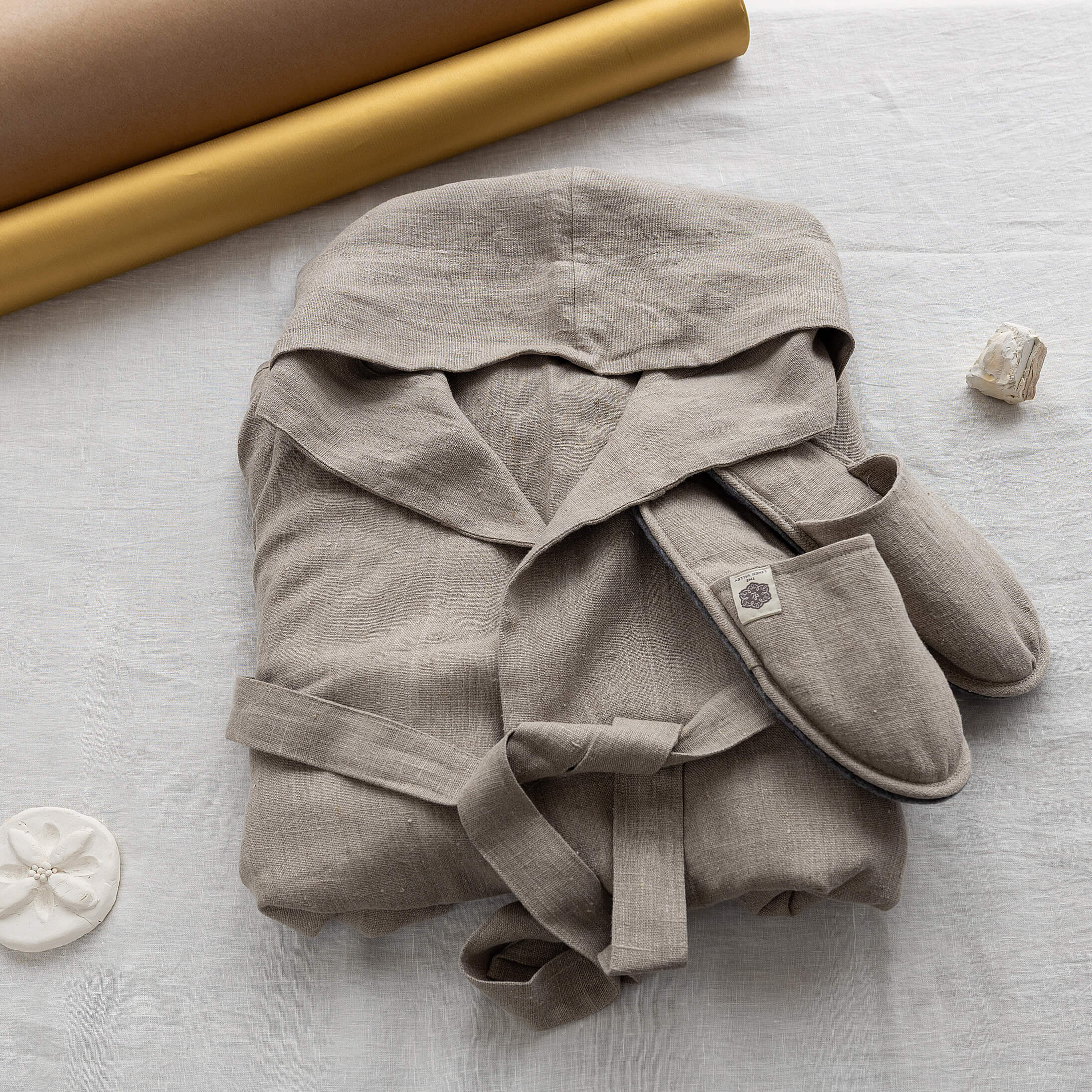 Rustic linen bathrobe and linen slippers gift set in heavyweight 260 g/m² European linen