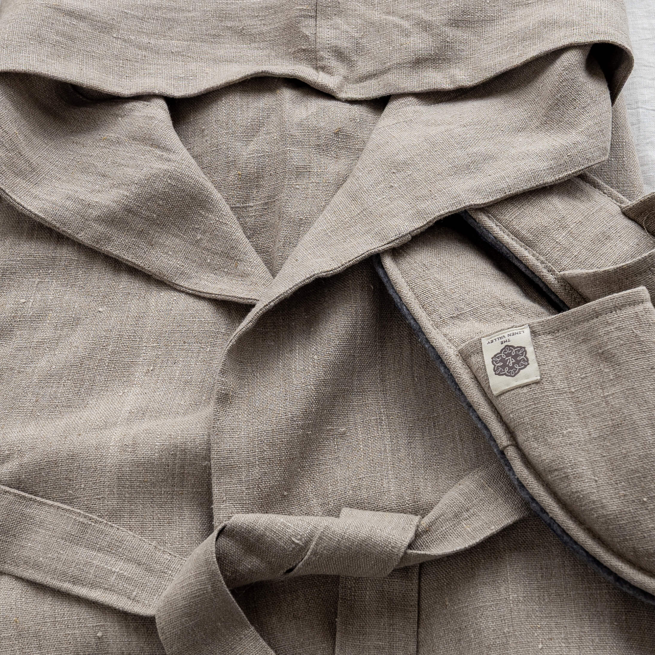 Rustic linen bathrobe and linen slippers gift set in heavyweight 260 g/m² European linen