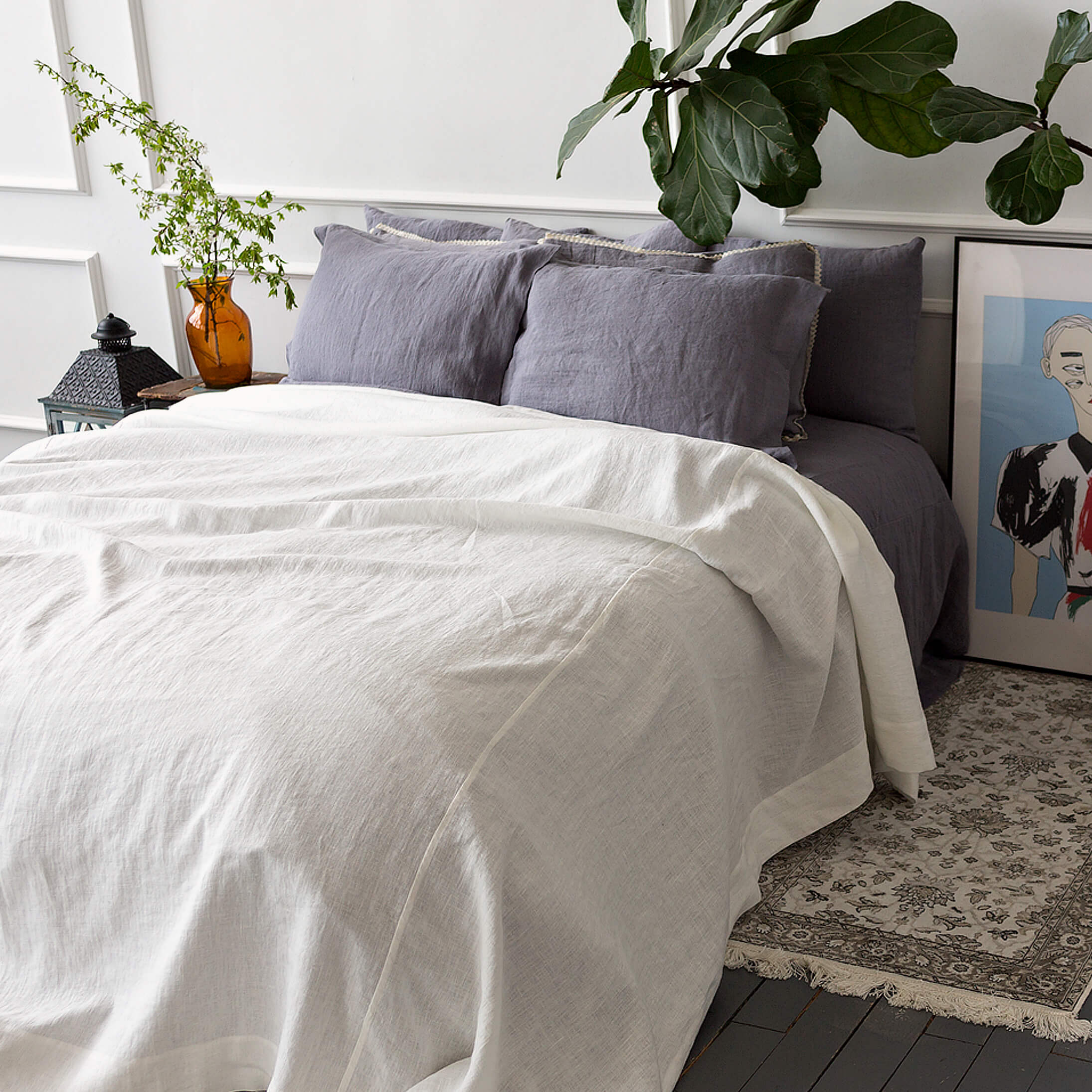 Antique white linen bedspread will refresh and redefine your sleeping area.
Whether you prefer to complement existing interior or change the style of your bedroom, it will offer the flexibility and adaptability to effortlessly enhance any space.