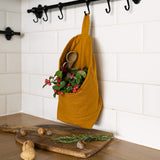 From spices to tools and much more, the linen bags are the perfect place to put your spices, utensils and more.
The linen kitchen bags are made using leftover linen textiles from our other linen products.