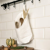 From spices to tools and much more, the linen bags are the perfect place to put your spices, utensils and more.
The linen kitchen bags are made using leftover linen textiles from our other linen products.