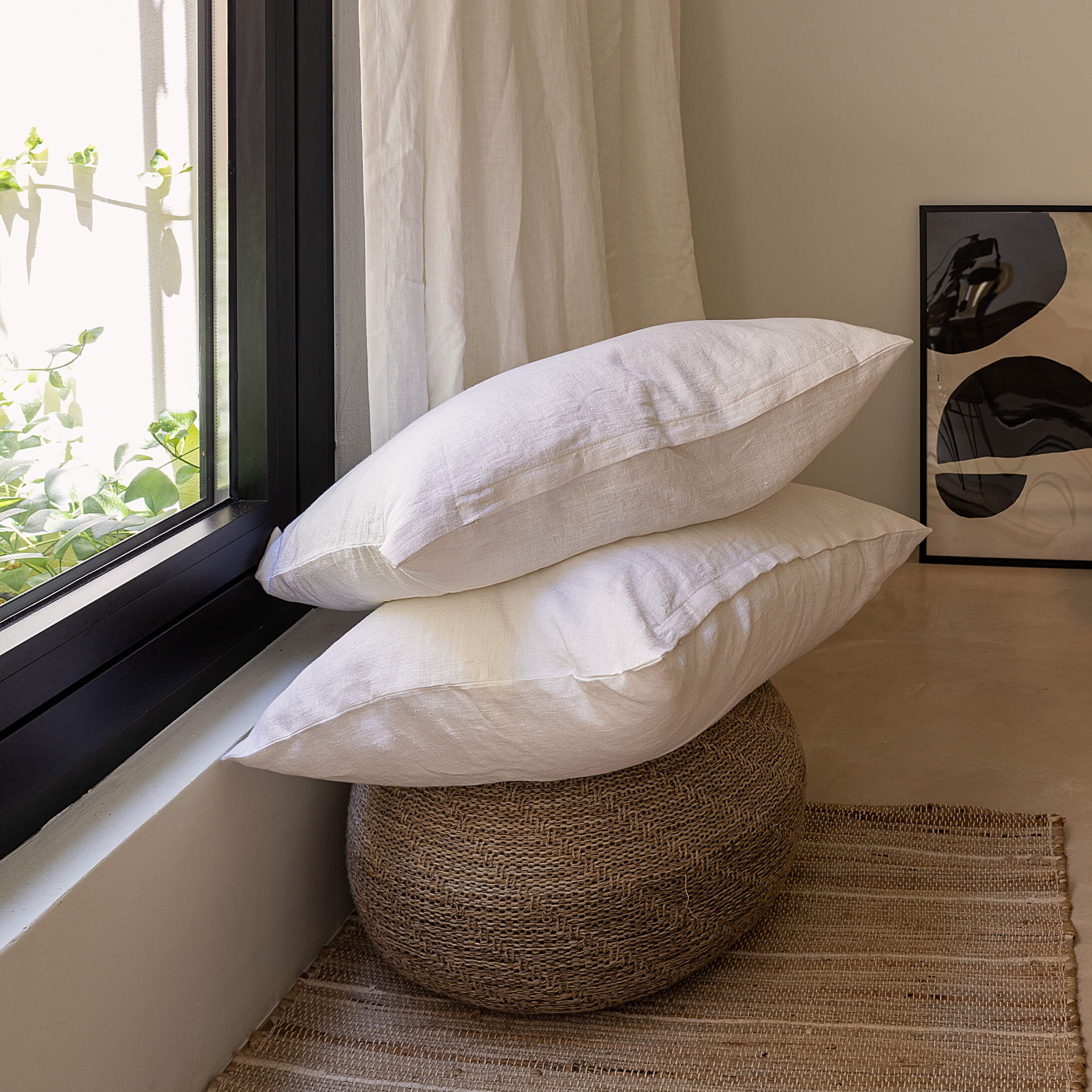 Sometimes it takes just a small detail to make a home interior complete, perfect and unique. And that little detail could be our bright white linen pillow sham with zipper.