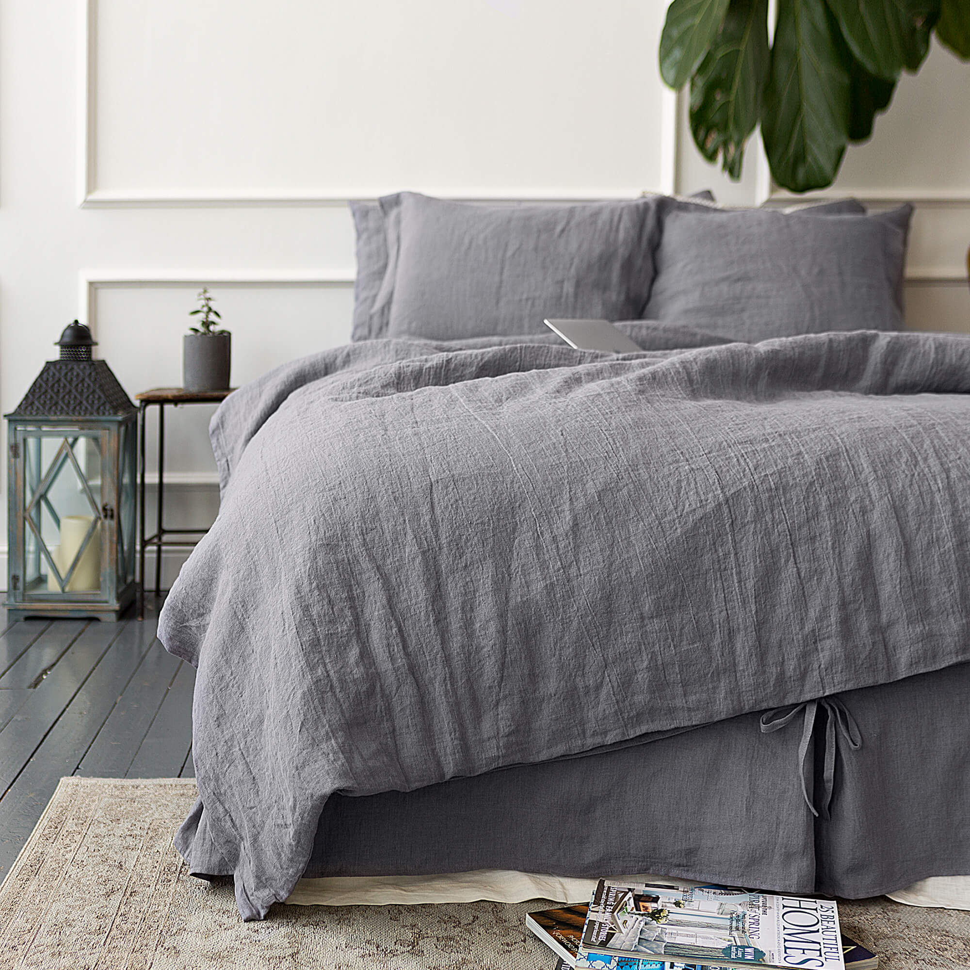 Our charcoal grey linen duvet cover set - a simple and perfect way to refresh your bedroom with a touch of classic luxury. Our natural linen duvets are made from a wide fabric for a luxurious feel without any extra seams in the middle.