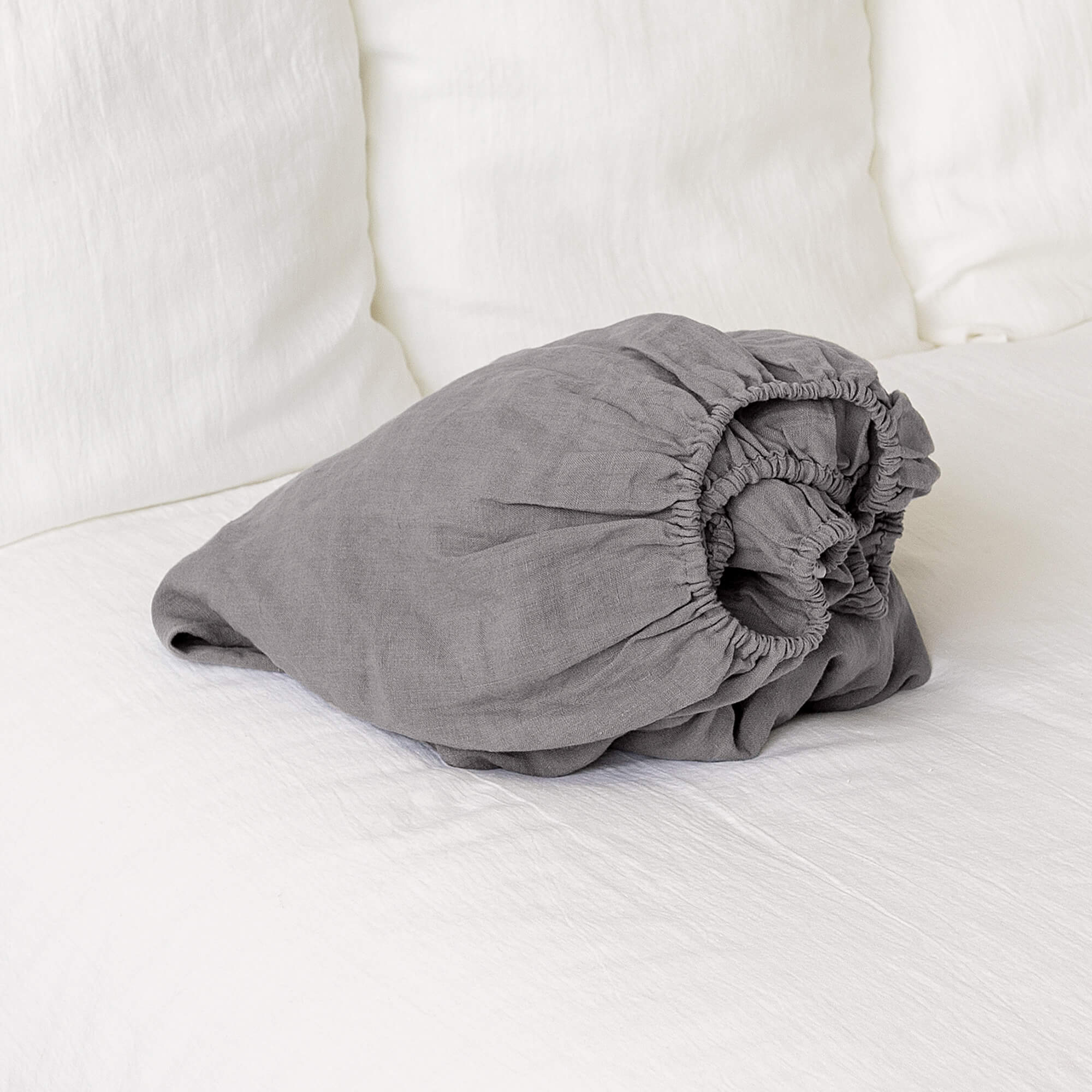 Our charcoal grey linen fitted sheet, the epitome of modern bedroom luxury.
Crafted from gentle and breathable linen, these sheets are destined to become a staple in your home.
Whether it's the chill of winter or the warmth of summer, these sheets will keep you cozy and comfort.