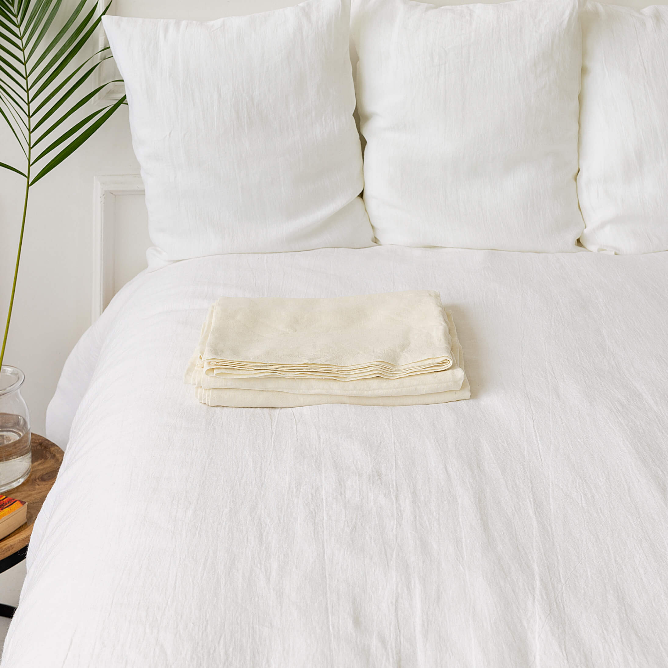 Linen flat sheet in off white colour. rafted with care, this flat sheet of your choice, providing you with everything you need for a blissful night's sleep.
Versatile in function, our flat sheets can be used as top sheets for added warmth or as lightweight bedcovers during warmer nights.