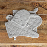 Crafted with care, these rustic unbleached linen oven mitten sets are the perfect companions for your culinary adventures.